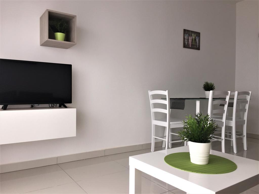 Apartmani Orhideja Rab Town Luaran gambar