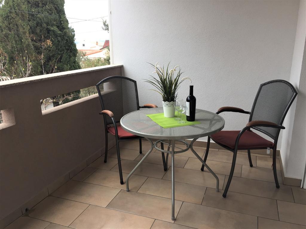 Apartmani Orhideja Rab Town Luaran gambar