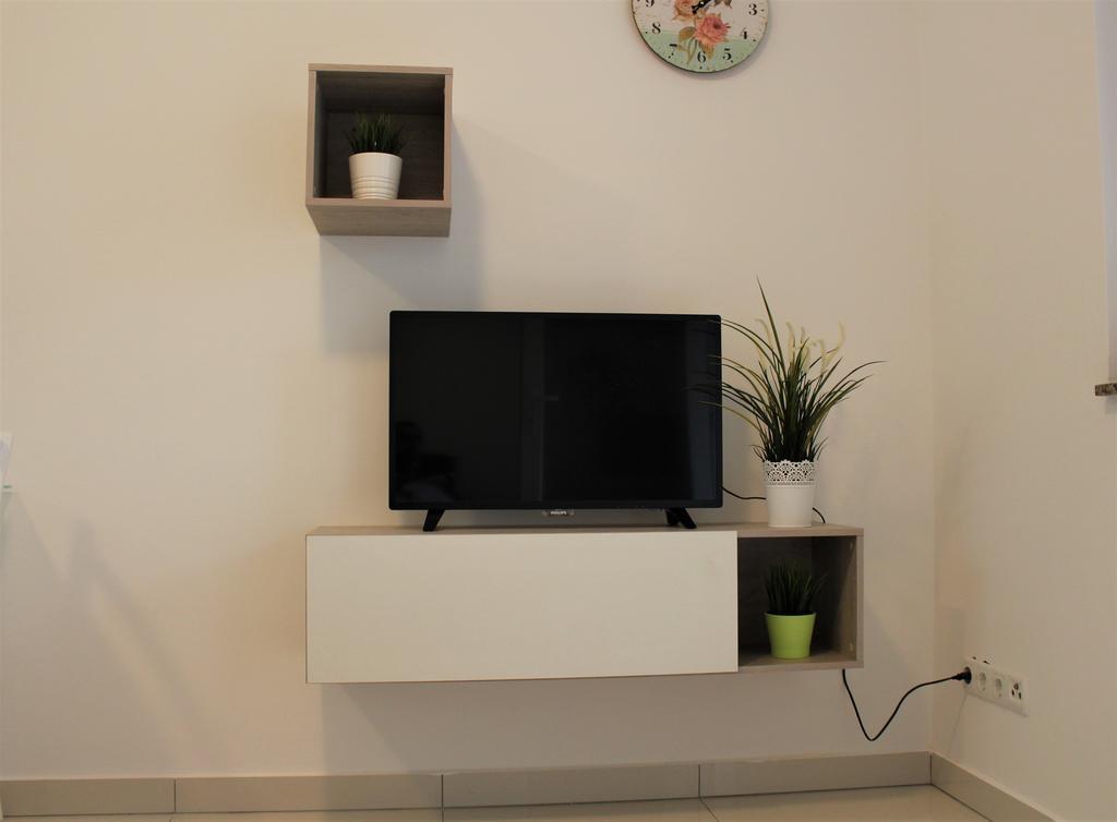 Apartmani Orhideja Rab Town Luaran gambar