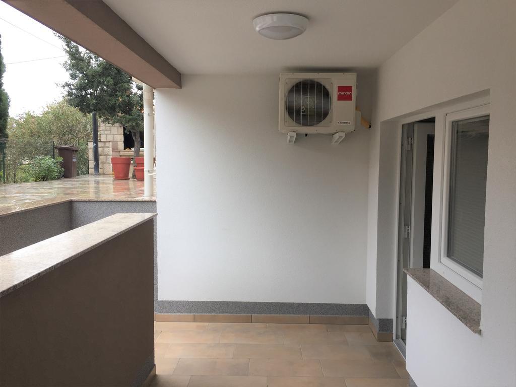 Apartmani Orhideja Rab Town Luaran gambar